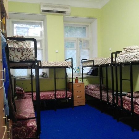 Future Hostel Киев Екстериор снимка