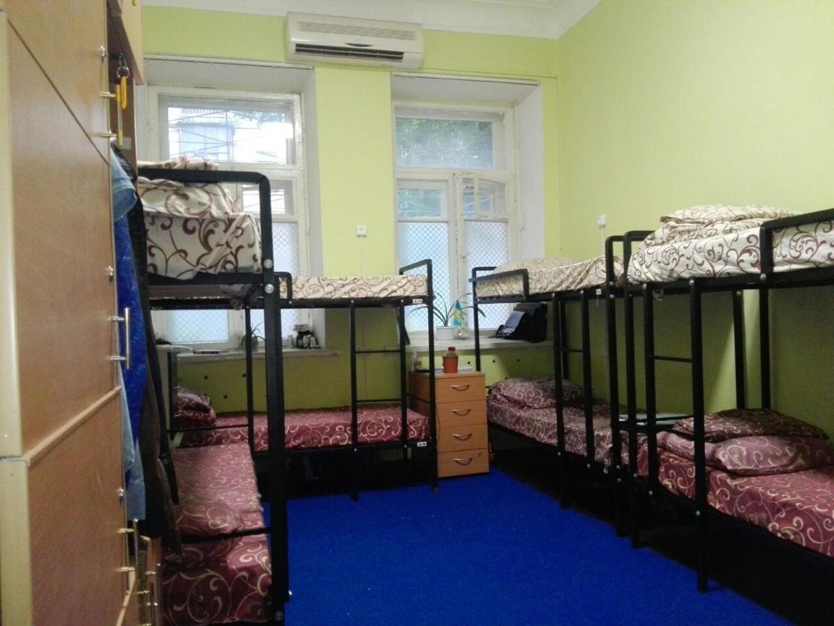 Future Hostel Киев Екстериор снимка